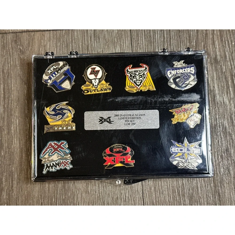 XFL 2001 Inaugural Season Limited Edition HTF Pin Set In Display Case Lapel Pins